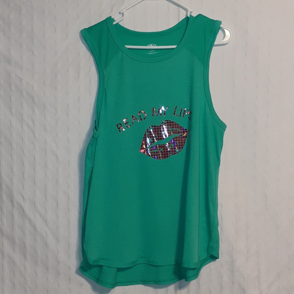 ATHLETIC GREEN WITH RED LIPS WOMEN'S TEE SHIRT SIZE L 12-14
